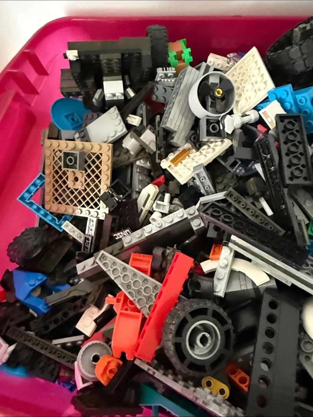 LEGO Mixed Bricks (10 pounds+) Minifigures Set